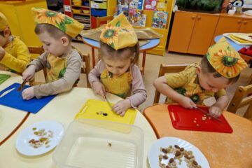 Gaismas darbnīca ar viecākiem “Svečturi Latvijai” 7.grupa “Vāverīte” 8